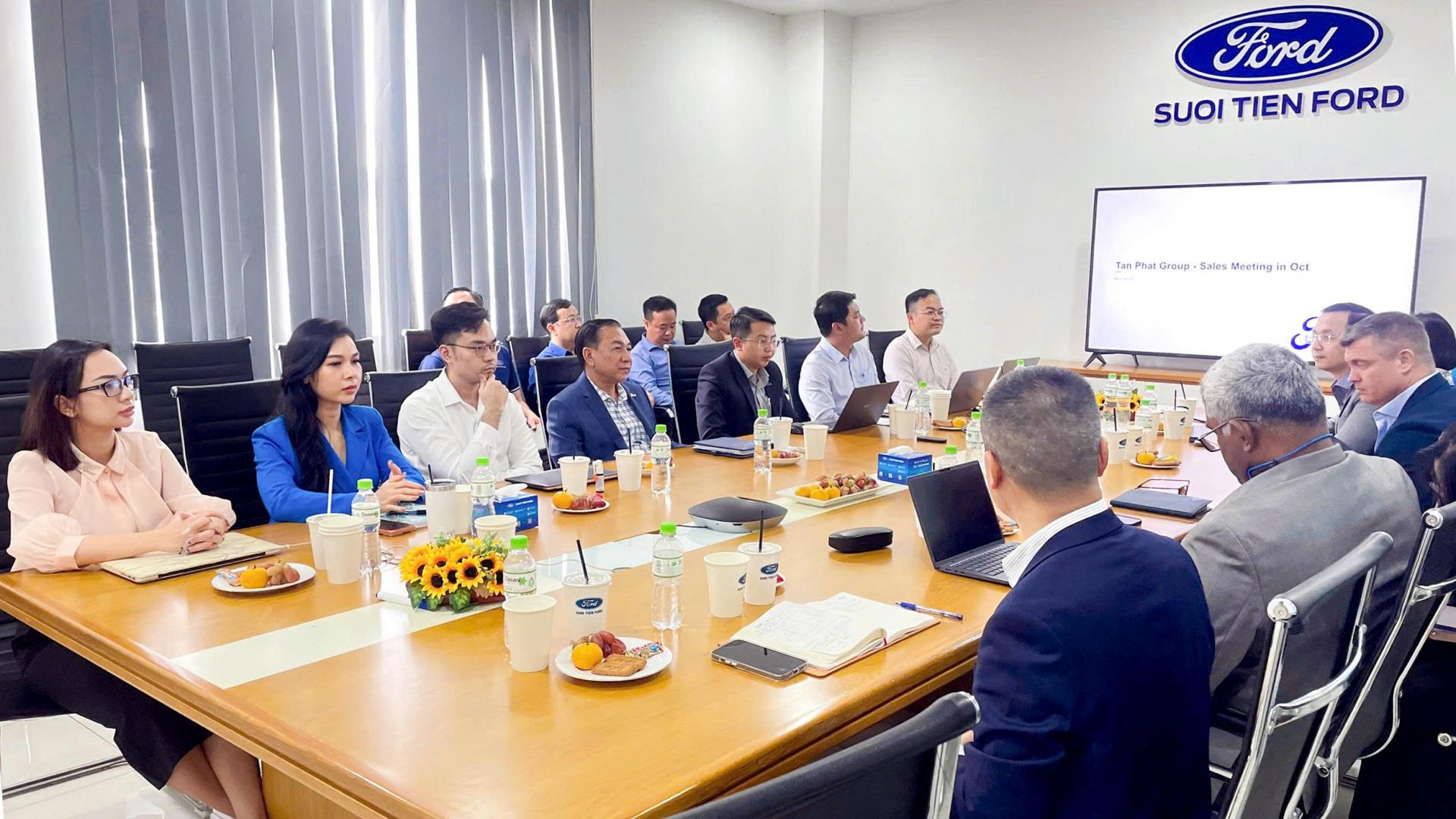 đón tiếp Ngài Ruchik Shah 2