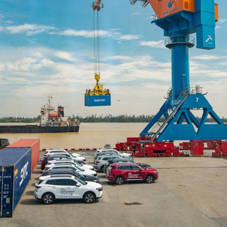 Xe động cơ đốt trong hút khách trở lại