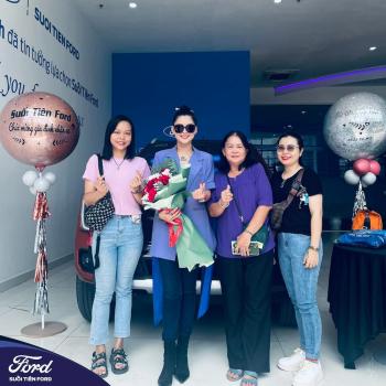 Hình ảnh giao xe Ford đến Quý Khách hàng đầu tháng 4/2023